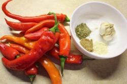 название картинки Аджика из горького перца и чеснока на зиму