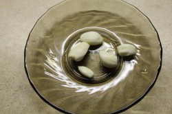 название картинки Аджика из горького перца и чеснока на зиму