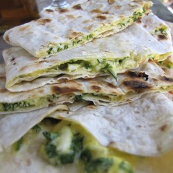 Лаваш с адыгейским сыром