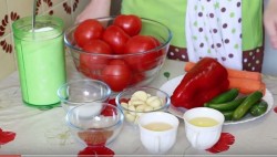 домашняя аджика с яблоками и морковью