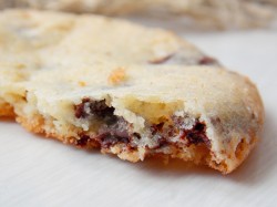 название картинки Рассыпчатое печенье с шоколадной крошкой