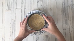 название картинки Салат Ананасы с сыром и чесноком