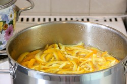 название картинки Апельсиновые цукаты из кожуры