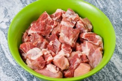 Армянский шашлык мягкий и сочный на мангале