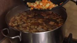 название картинки Суп из сухих белых грибов