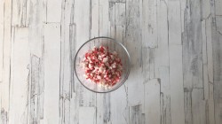 Рецепт салата авокадо с крабовыми палочками