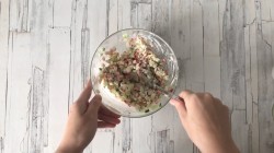 Рецепт салата авокадо с крабовыми палочками