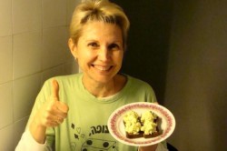 название картинки Авокадо с йогуртом и яйцом