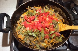 название картинки Азу с солеными огурцами из говядины по татарски