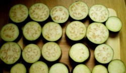 Баклажаны гриль с луком и уксусом