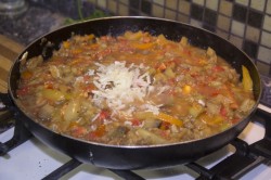 название картинки Баклажаны с перцами и томатами