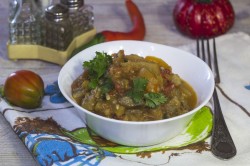 название картинки Баклажаны с перцами и томатами