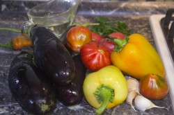 название картинки Баклажаны с перцами и томатами
