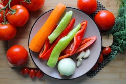 название картинки Баклажаны с болгарским перцем и помидорами тушеные