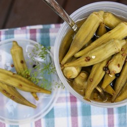 Маринованная бамия со специями