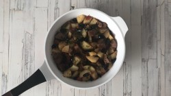 название картинки Баранина с картошкой тушеная