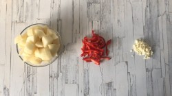 название картинки Баранина с картошкой тушеная