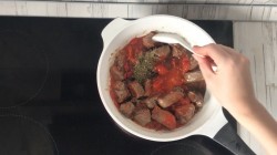 название картинки Баранина с картошкой тушеная