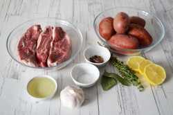 Баранина с картошкой в духовке