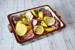 Баранина с картошкой в духовке