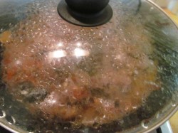 Баранина тушеная с баклажанами и помидорами - шаг 16