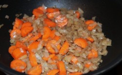 Баранина тушеная со сладким перцем, баклажанами и помидорами