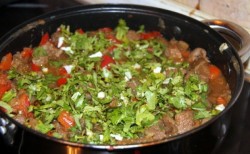 Баранина тушеная со сладким перцем, баклажанами и помидорами