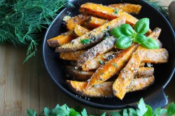 Сладкий батат запеченный в духовке с сыром