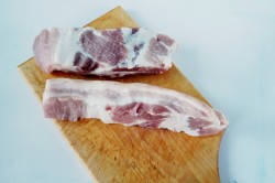 название картинки Бекон в домашних условиях