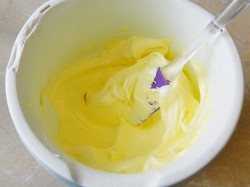 Белково масляный крем для торта и выпечки