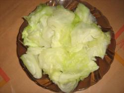 Белокочанная капуста в кляре с зеленью