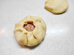 название картинки Беляши без дрожжей с мясом в духовке