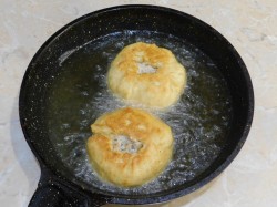 название картинки Беляши на сковороде с мясом