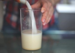 Белые кейк попсы на палочке