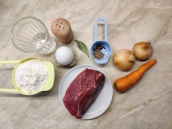 Бешбармак из говядины - шаг 1