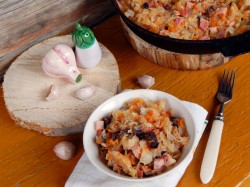 название картинки Бигус из квашеной капусты