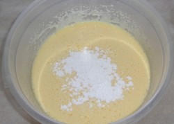 название картинки Быстрый бисквитный рулет в духовке за 5 минут