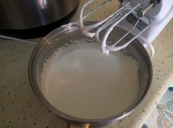 Бисквит с начинкой из бананов