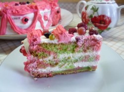 название картинки Бисквитный торт с творожным кремом и лесными ягодами