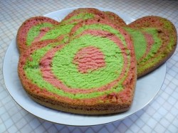 название картинки Бисквитный торт с творожным кремом и лесными ягодами