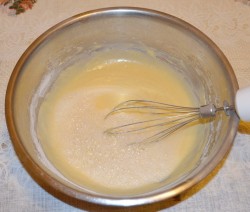 название картинки Бисквитный торт с заварным кремом, грецкими орехами и маком