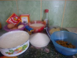 Быстрый пирог с изюмом - шаг 1