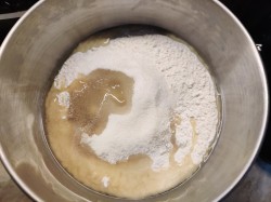 название картинки Быстрое дрожжевое тесто