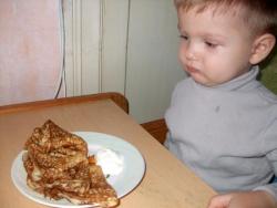 Пористые блины дырчатые - шаг 8