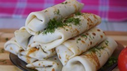 название картинки Блинчики с начинкой из бекона и грибов