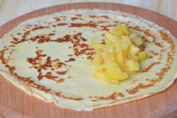 Блины с яблоками и корицей - шаг 12 Блины с яблоками и корицей - шаг 12