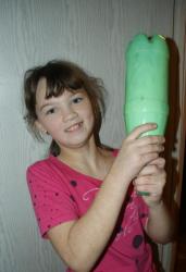 название картинки Блины в бутылке с молоком