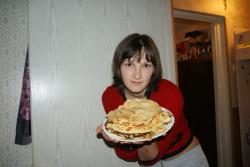 название картинки Блины в бутылке с молоком