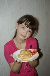 название картинки Блины в бутылке с молоком