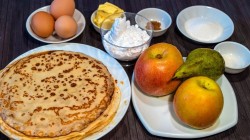 Блинный пирог с начинкой из фруктов - шаг 1